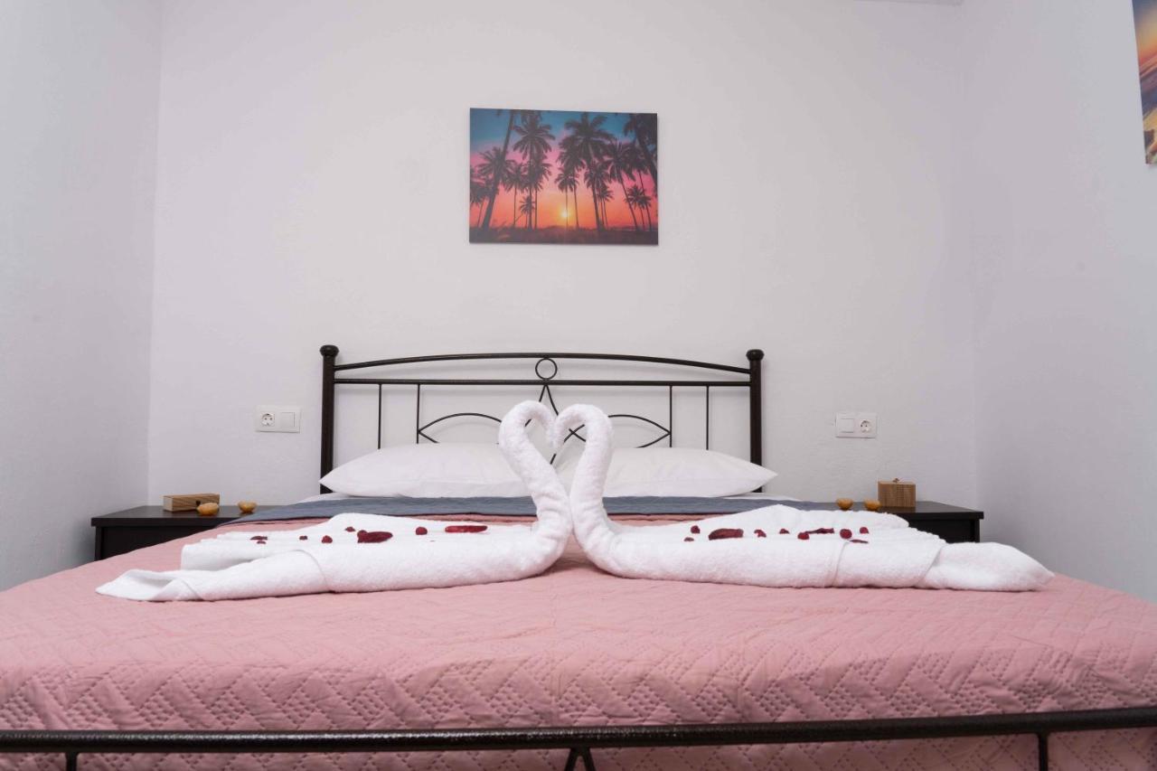 Haritos Holidays Home Pombia Buitenkant foto